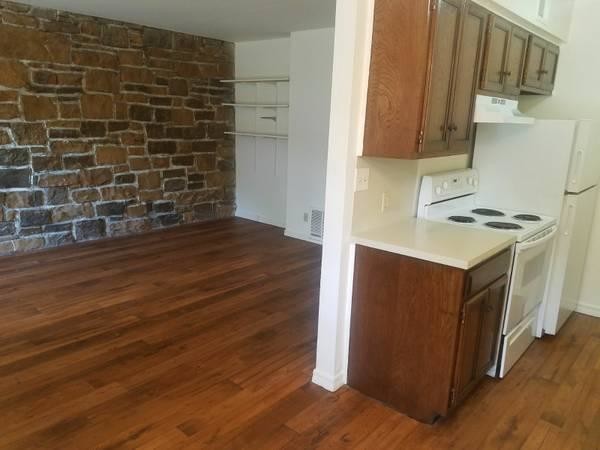 Primary Photo - 5116 S Delaware Pl #4