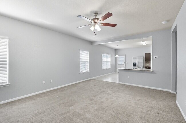 Building Photo - Large 4 bed, 2.5 bath Home in Meadows of K...