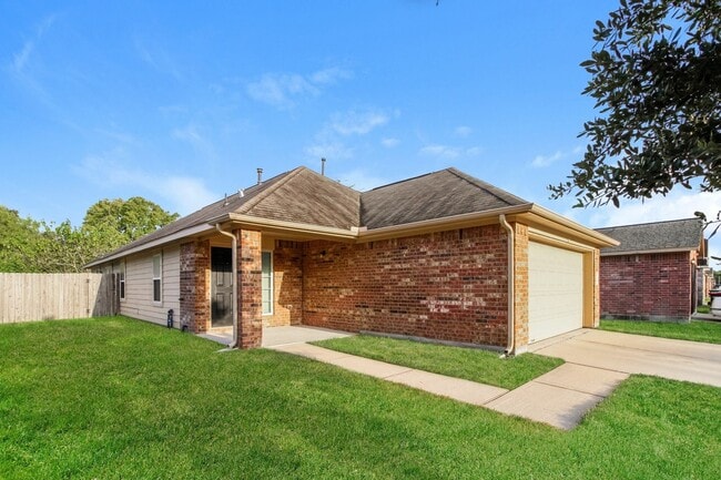Building Photo - 3911 Cary Creek Dr