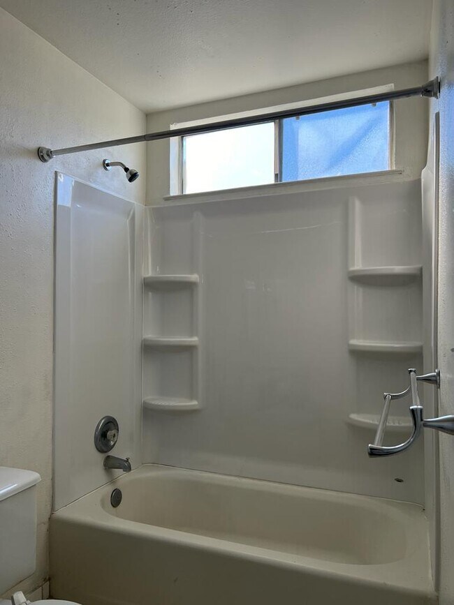 Building Photo - Coming Soon in North Merced!