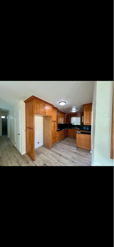 Building Photo - 1452 Sweetwater Ln