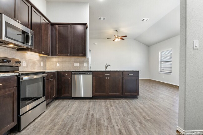 Building Photo - 5514 Rio Cyn