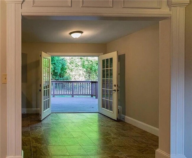 Building Photo - 3562 Bryant Ln