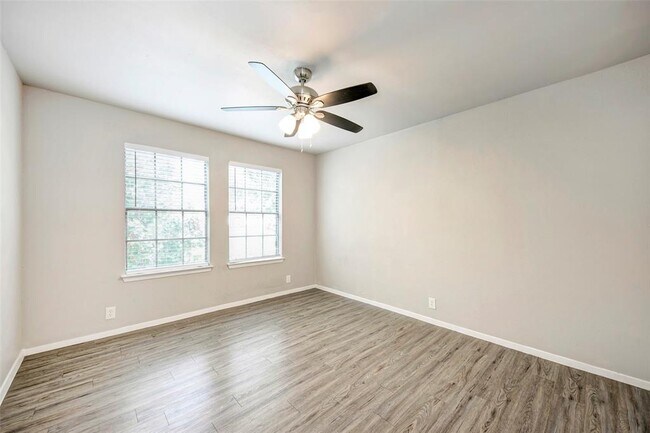 Building Photo - 2106 Nickerson St