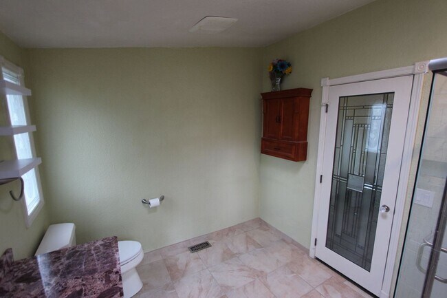 Building Photo - COMING SOON! Spacious Single-Story Home with Fenced Backyard
