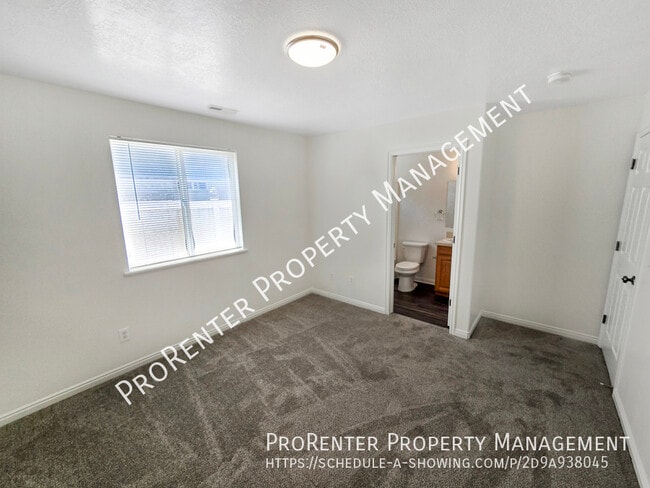 Building Photo - 551 S 375 W