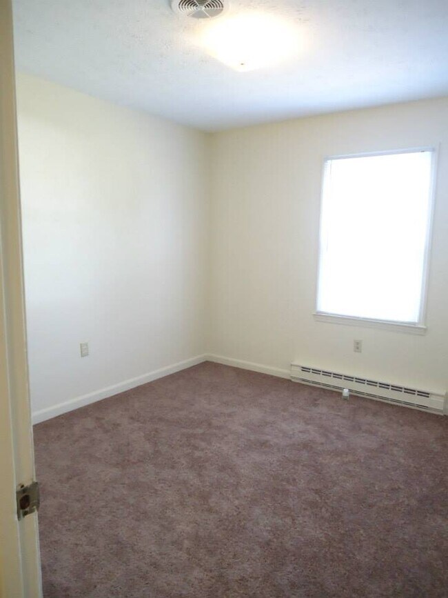 Building Photo - 146 Hackberry Dr