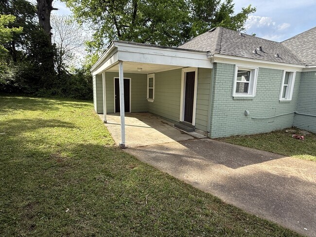 Building Photo - 1031 N Belvedere Blvd