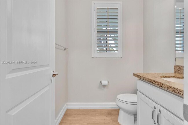 Building Photo - 11541 SW 15th Ave