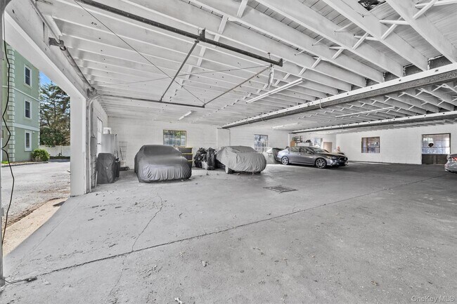 Building Photo - 142 Bannon Ave