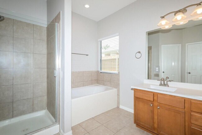 Building Photo - 18446 Sunrise Pines Dr