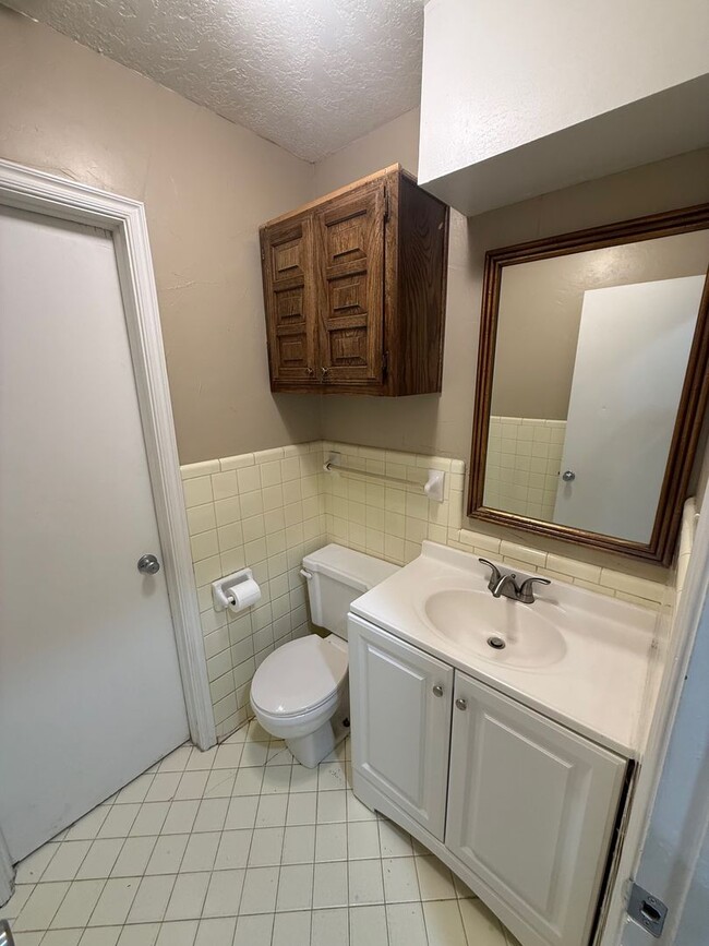 Building Photo - Charming Home in Norman
