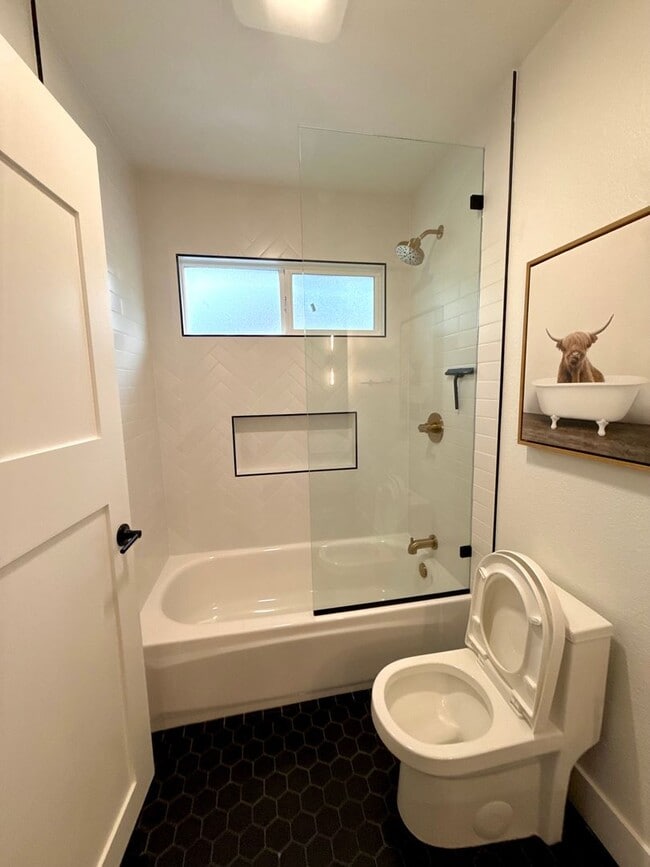 Building Photo - 2338 La Lima Way