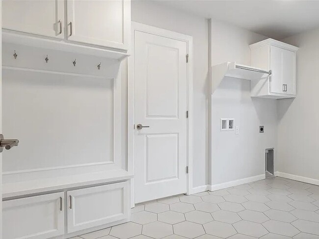 Building Photo - 2207 W 29th Ave