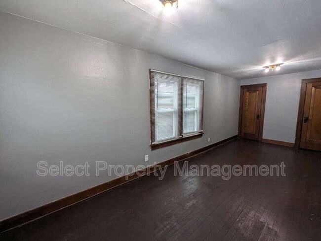 Building Photo - 4111 S Calhoun St