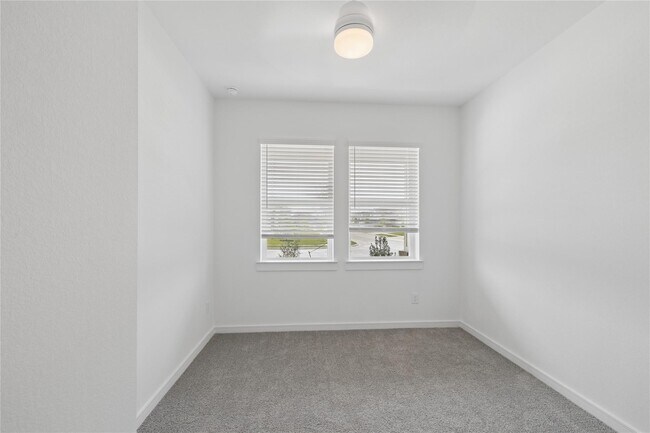 Building Photo - 4727 Bay Vista Dr