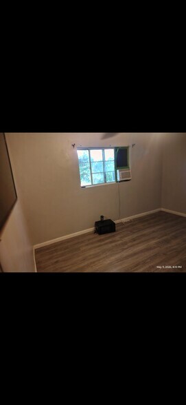 Building Photo - 101 W Oakmont Dr