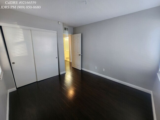 Building Photo - Price Lowered! West Covina 3 Bedroom Condo