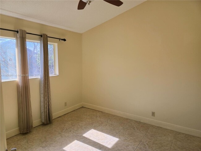 Building Photo - 3872 NW 76th Ave