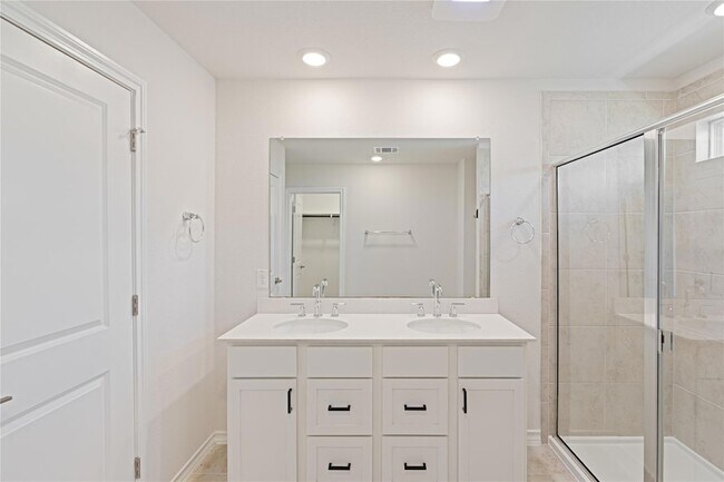 Building Photo - 216 Breccia Trl