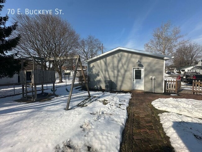 Building Photo - 70 E Buckeye St