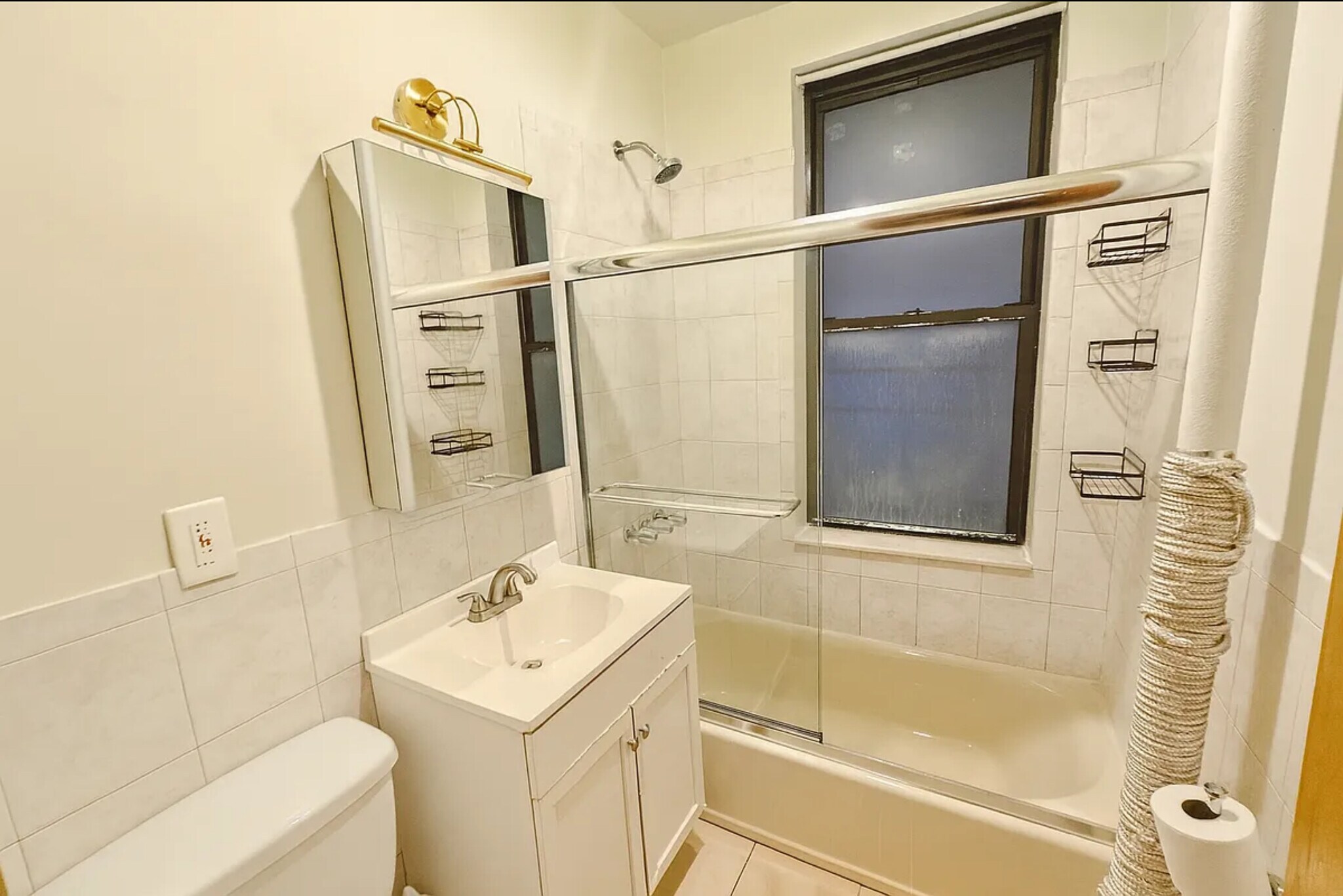 Building Photo - 2819 21st Ave