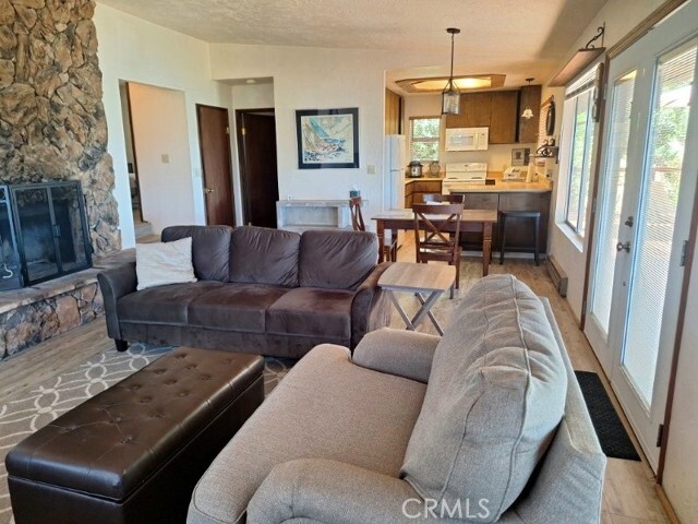 Building Photo - 11664 Lakeview Dr
