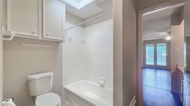 Building Photo - 13 River Creek Way