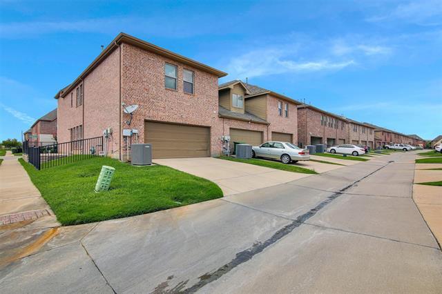 Building Photo - 4200 Comanche Dr