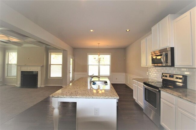 Building Photo - 5196 Apple Grove Rd NE