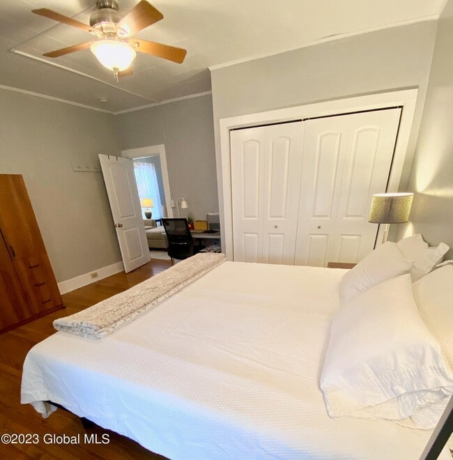 Bedroom 1 - 104 Catherine St