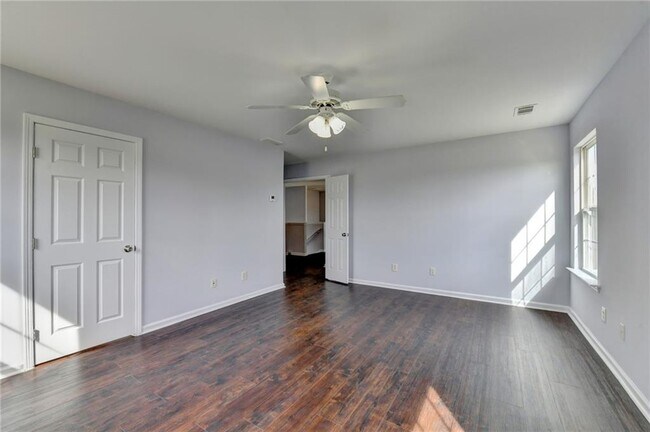 Building Photo - 831 New Liberty Way