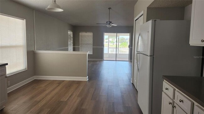 Building Photo - 12507 Midpointe Dr