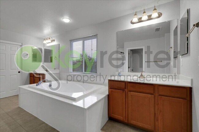 Building Photo - 1444 Eaglesfield Ln