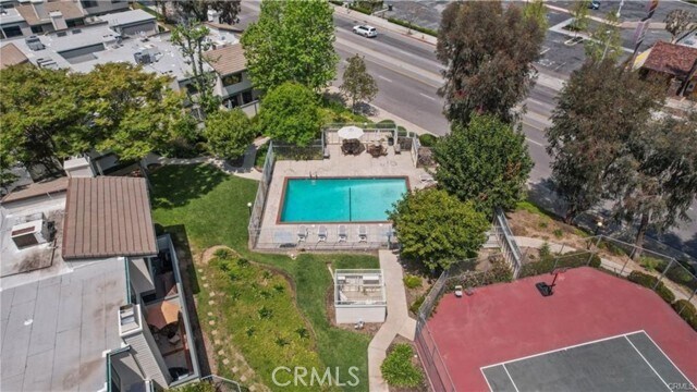 Building Photo - 10500 Sunland Blvd
