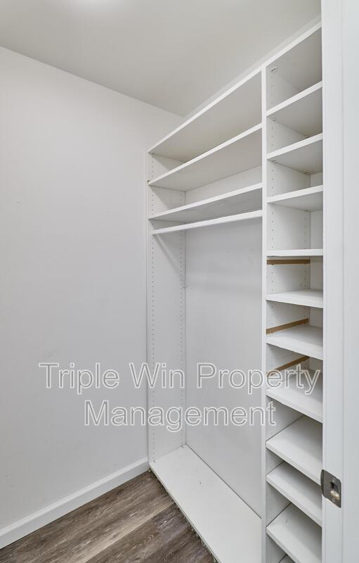 Building Photo - 121 Walnut Hill Dr