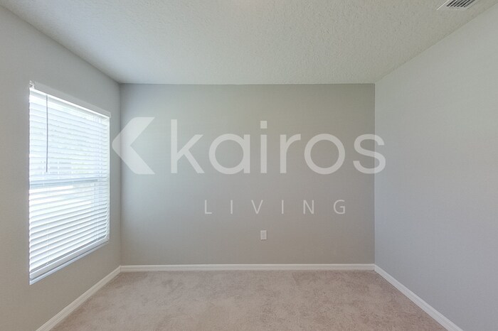 Building Photo - 1924 W Roseboro Dr