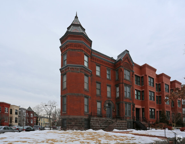Building Photo - Cavendish Condominiums
