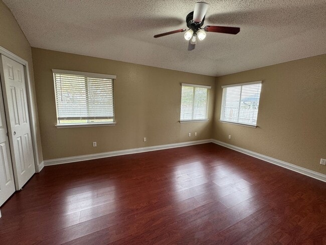 Building Photo - 3501 Dorothy Jane Dr