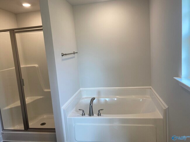 Building Photo - 109 Sorrelweed Dr