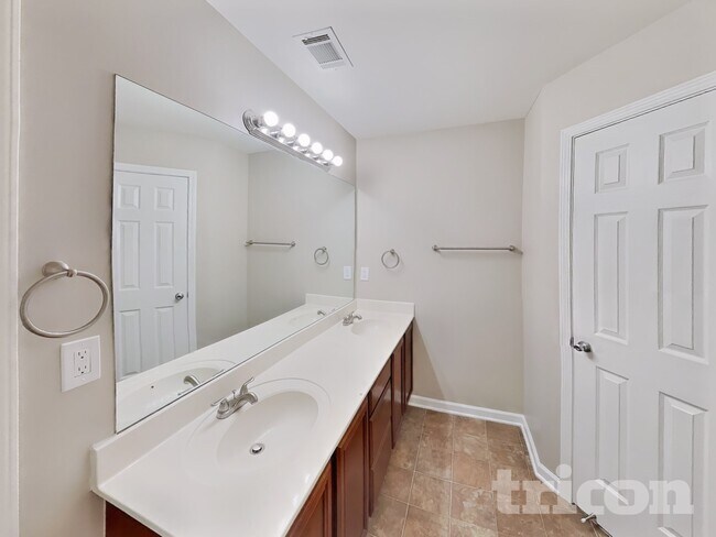 Building Photo - 2013 Fiona Way