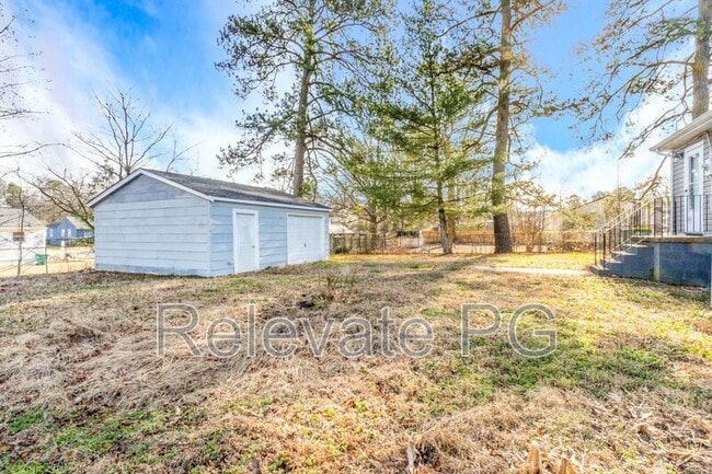 Building Photo - 1311 Miles Ave