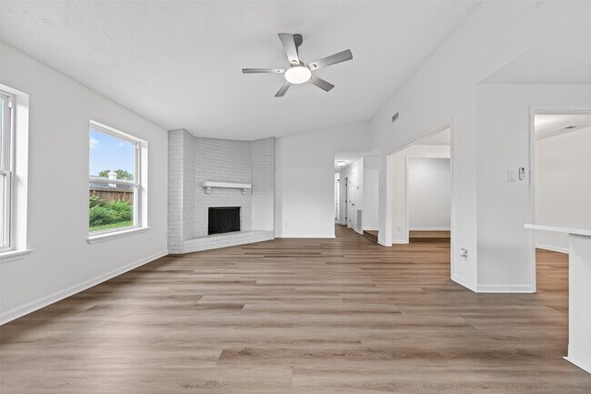 Building Photo - 24014 Nomini Hall Ln