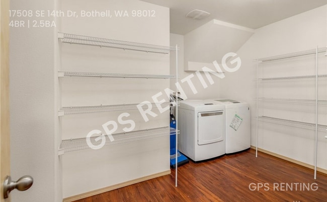Building Photo - 17508 14th Dr SE