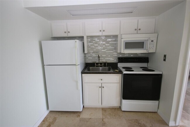 Building Photo - 2109 Bayshore Blvd
