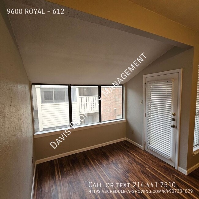 Building Photo - 9600 ROYAL-612