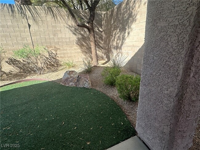 Building Photo - 2676 Dirleton Pl