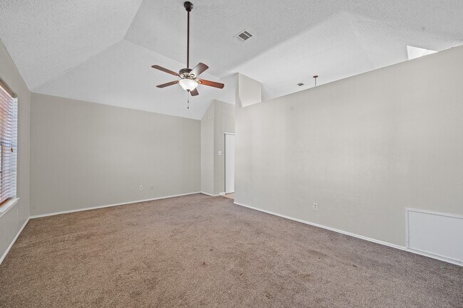 Building Photo - 11123 Gatesden Dr