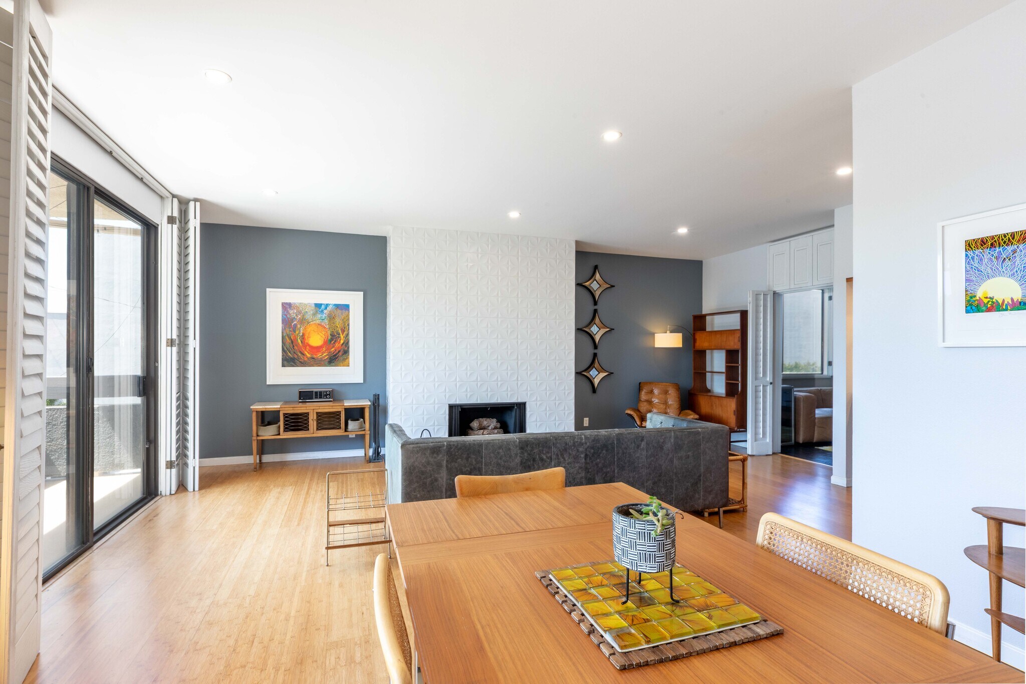 living room - 11322 Camarillo St