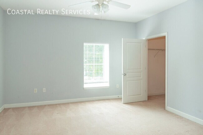 Building Photo - 113 Brooks St SE